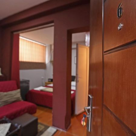Hostel 42 Skopje Eksteriør bilde