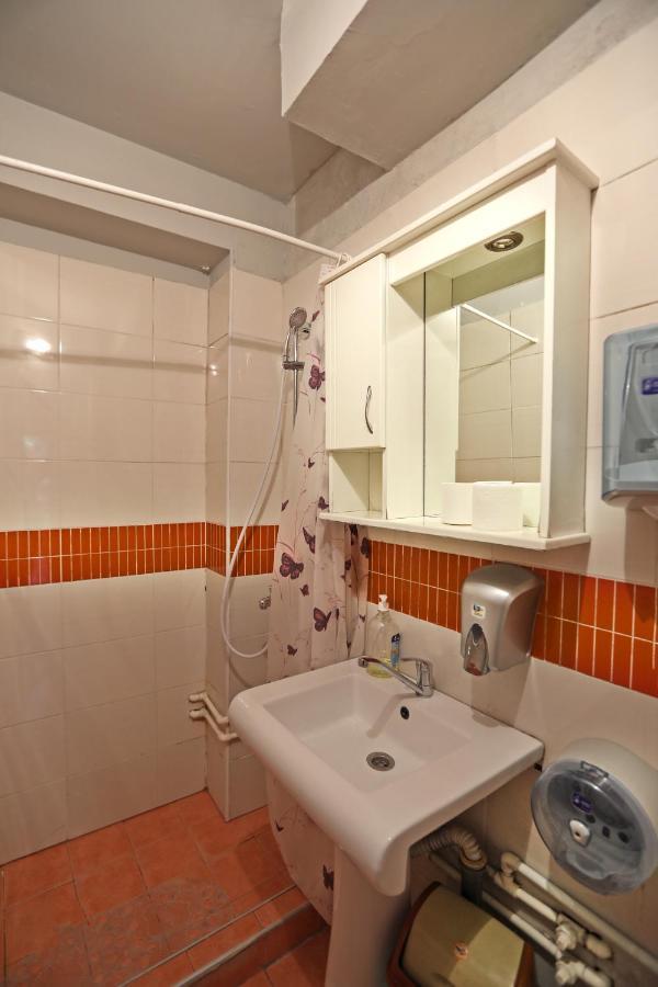 Hostel 42 Skopje Eksteriør bilde