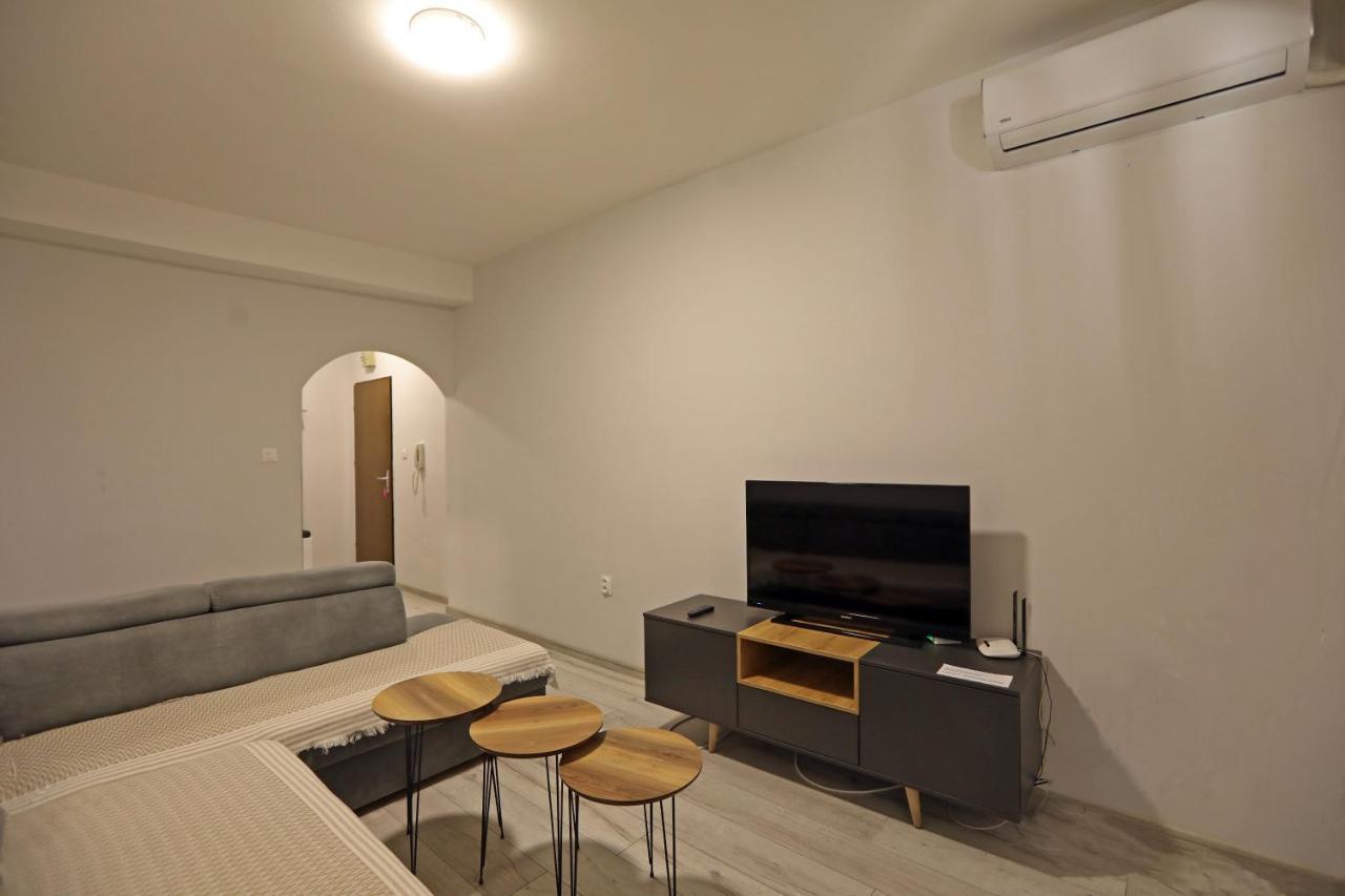 Hostel 42 Skopje Eksteriør bilde