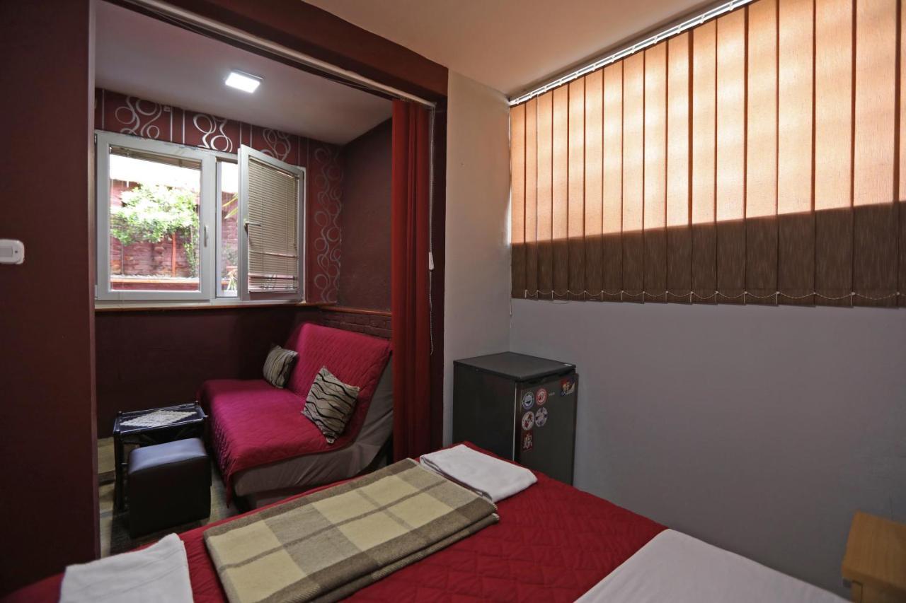 Hostel 42 Skopje Eksteriør bilde