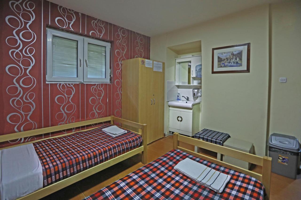 Hostel 42 Skopje Eksteriør bilde